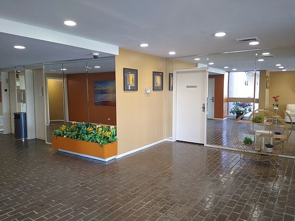 3rd image of 200 Park Ave APT 423