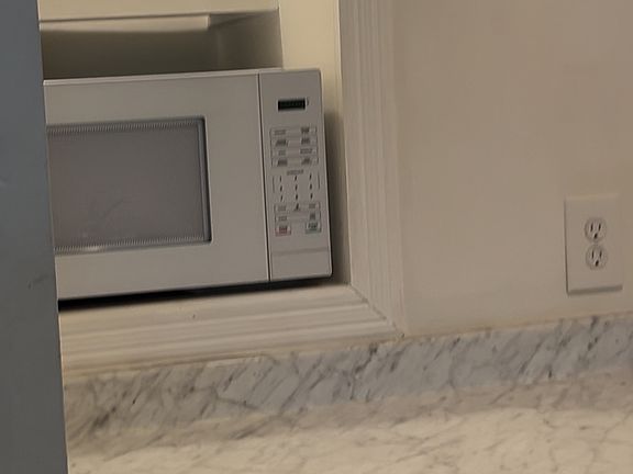 2nd image of 2518 Leticoe St APT 1