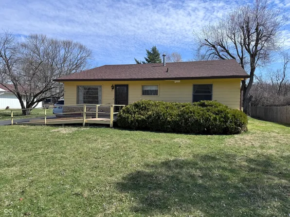 839 S Paddock Rd, Greenwood, IN 46143