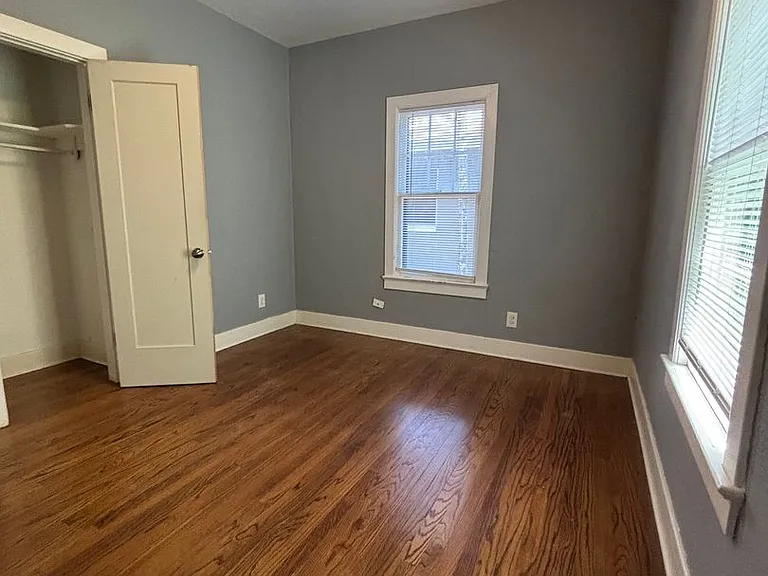 211 N Highland Ave — Photo 15