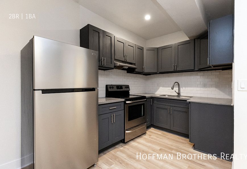1st image of 752 S Mariposa Ave APT 403