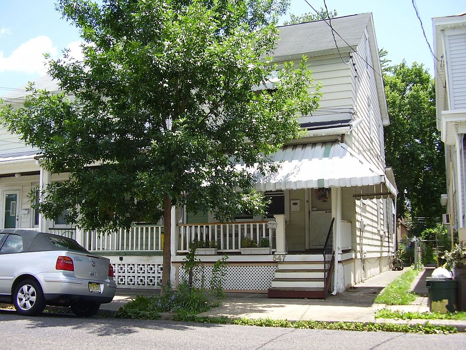 1st image of 547 Emmett Ave