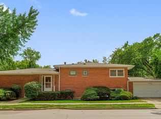 500 S Park Rd, La Grange, IL 60525