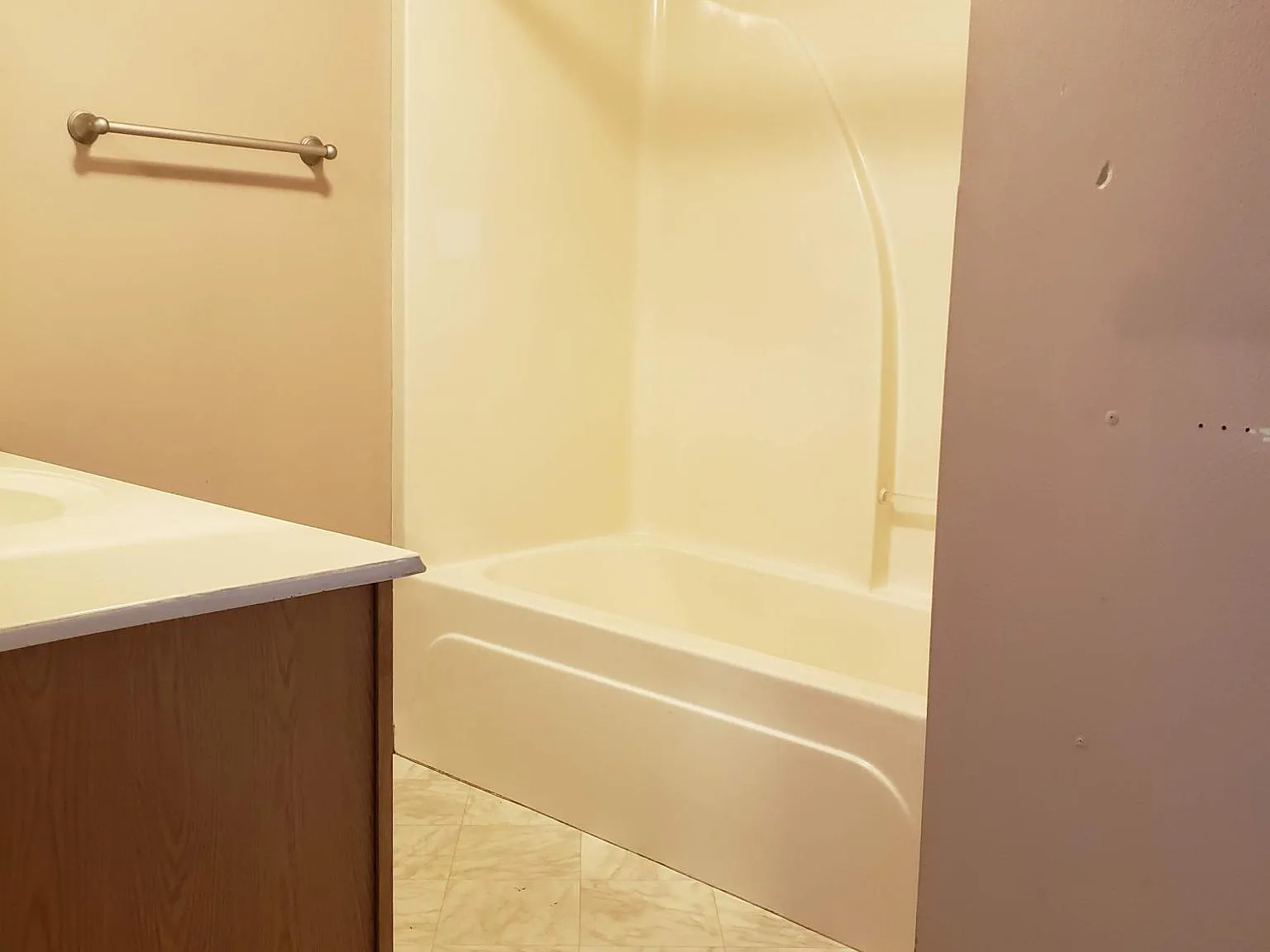 Studio, $365 — Photo 2