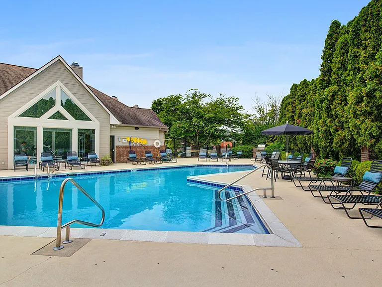 Swimming Pool with Sundeck