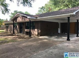 2129 Cove Cir, Hokes Bluff, AL 35903