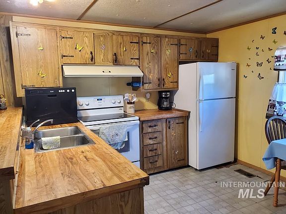 4th image of 171 Blue Lakes Blvd S Trailer 17
