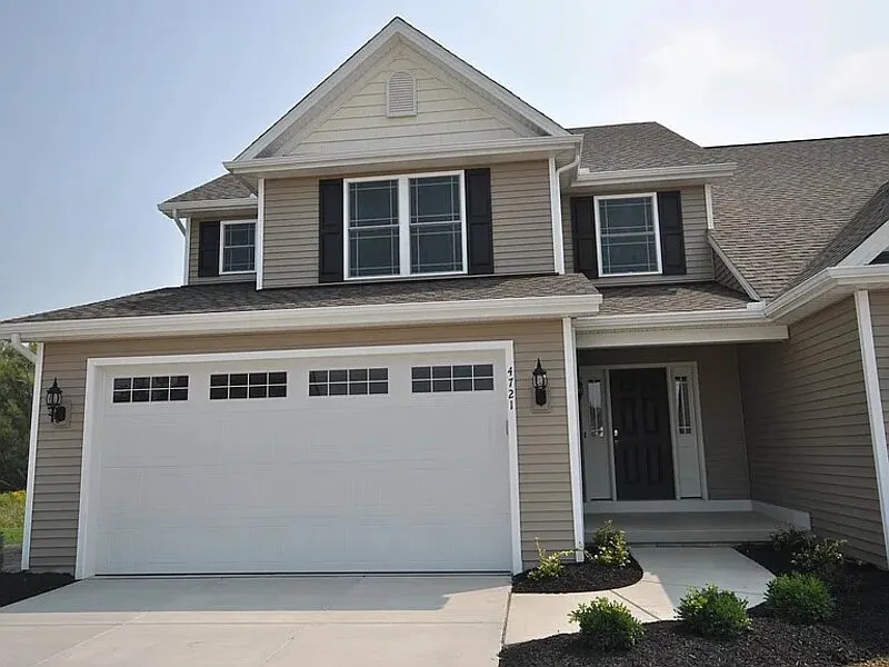 4715 Mosey Ln