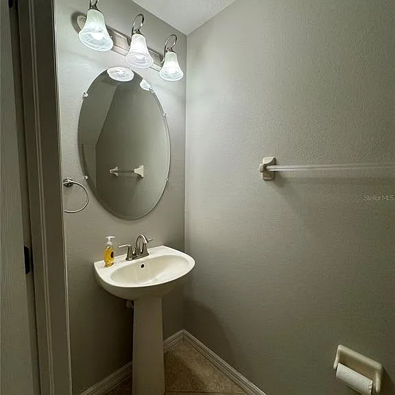 2756 Birchcreek Dr — Photo 12