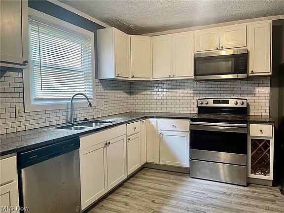 2nd image of 728 S 9th St