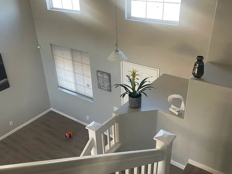 5449 Essex Dr — Photo 2