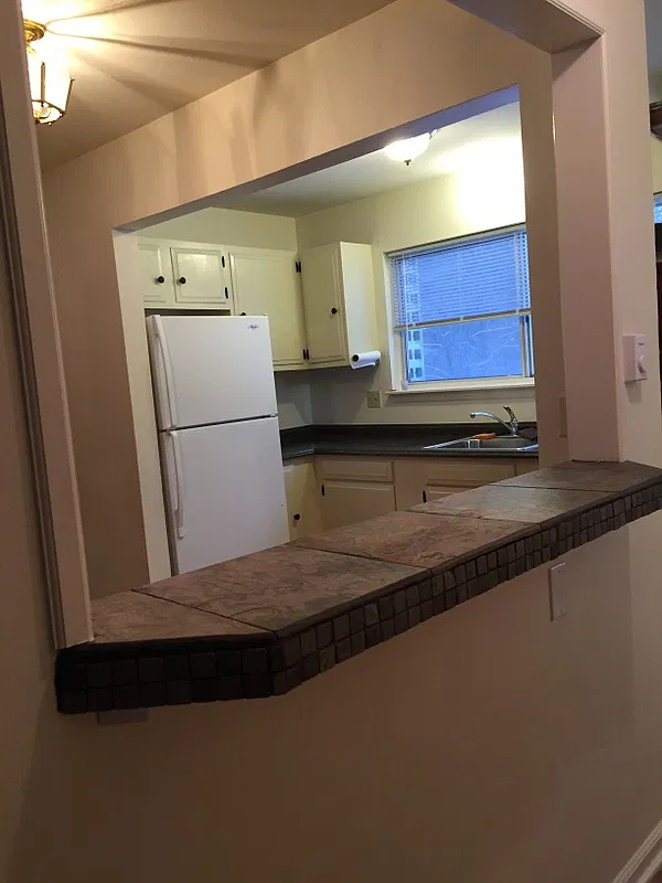 2 bed, 1.5 bath, 891 sqft, $1,995 — Photo 1