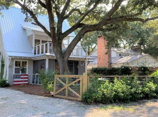 4323 14th St, Saint Simons Island, GA 31522