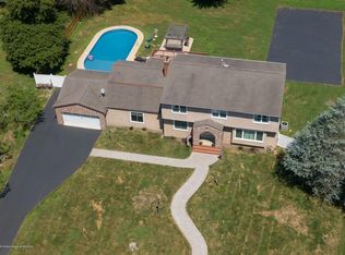 21 Woods Rd, Freehold, NJ 07728