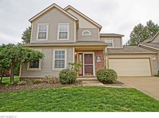 8723 Quailridge Ct, Macedonia, OH 44056