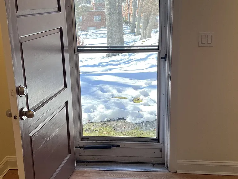 85T Thornton Rd #85 — Photo 5