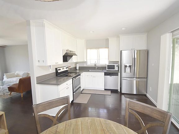 2nd image of 6720 Palo Alto Ln