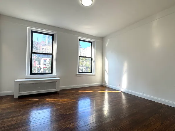 401 East 58th Street image 1 of 3