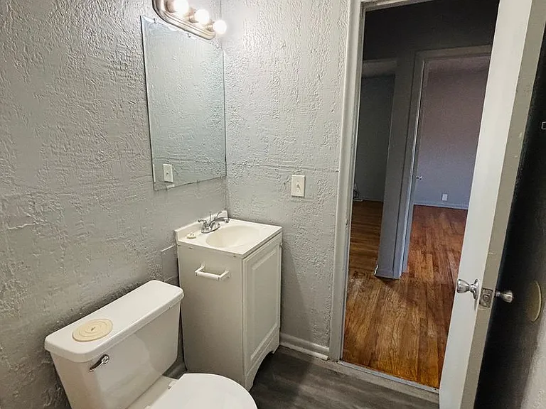 4686 Kansas Ave — Photo 8