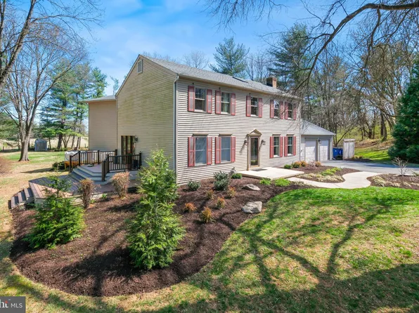 8492 Devon Ln, Walkersville, MD 21793