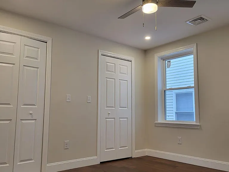 26 Taylor St — Photo 8