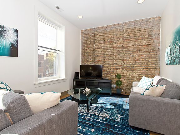 3rd image of 3705 N Southport Ave #2