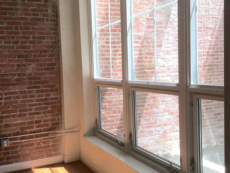 311 W Baltimore St #5 — Photo 16