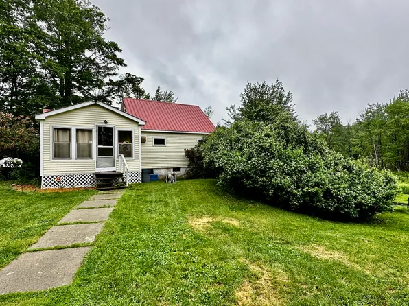 2405 Essex Street, Orono, ME 04473