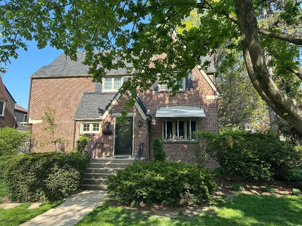 4731 Woodland Ave, Western Springs, IL 60558