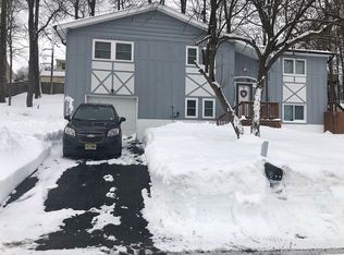 18 Metro Trl, Hopatcong, NJ 07843