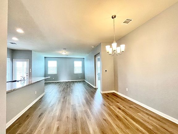 4th image of 134 Jubilee Dr