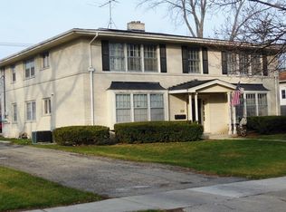 518 Anderson Blvd APT 1N, Geneva, IL 60134