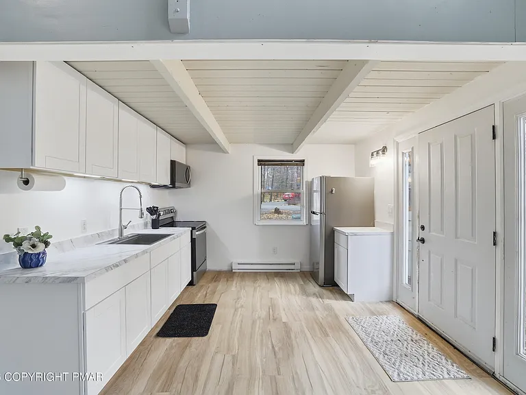 838 Country Place Dr — Photo 10