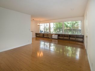 8207 De Longpre Ave APT 4, West Hollywood, CA 90046