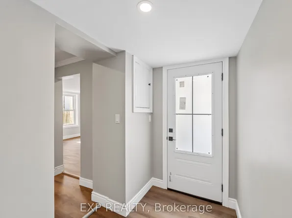 81 Saint Charles St Unit B, Belleville, ON K8P 2W5