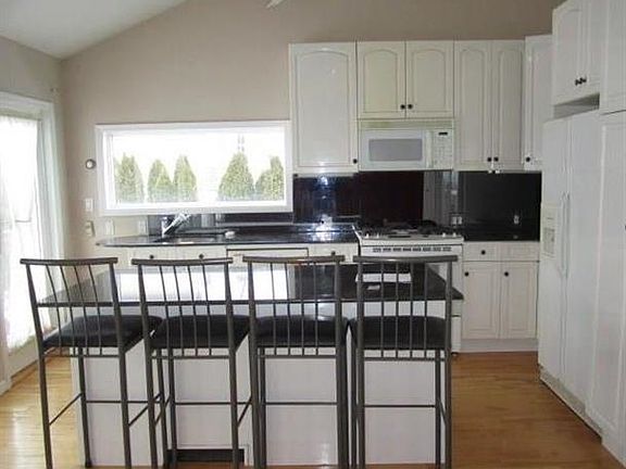 4th image of 19 North St