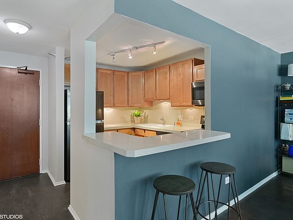 5th image of 480 N McClurg Ct APT 415