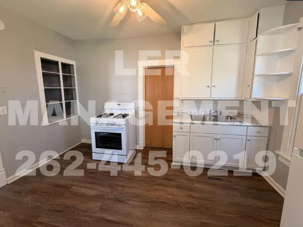 2112 53rd Street, 2112 53rd St #1, Kenosha, WI 53140