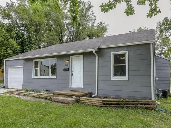 508 N Woodland Rd, Olathe, KS 66061