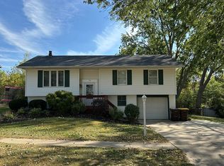 751 Shimer Dr, Freeport, IL 61032