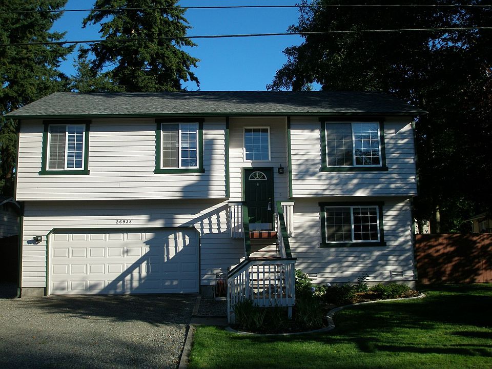 1st image of 26938 Wagner Cir NE