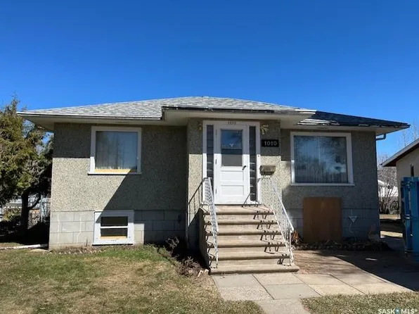 1010 13th STREET W, Prince Albert, SK S6V 3H7