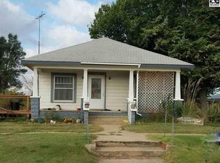 119 N Douglas St, Cunningham, KS 67035