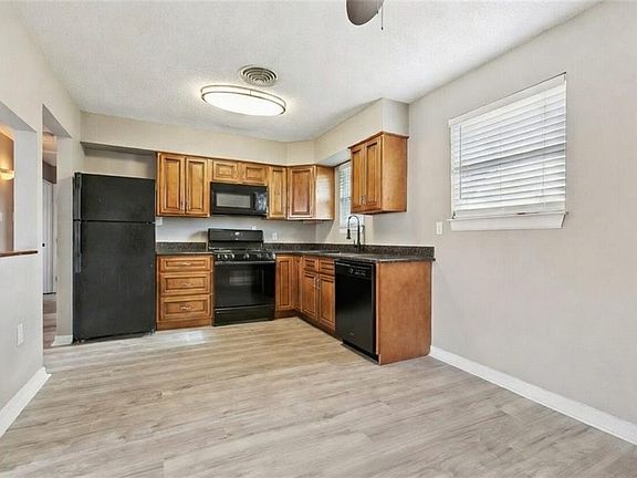 4th image of 2505 Mumphrey Rd