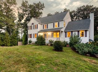 37 Middle Rd, Newbury, MA 01951