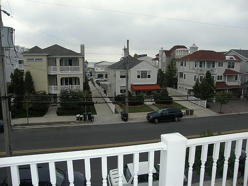1st image of 1624 Wesley Ave