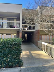 500 Umstead Dr #E203, Chapel Hill, NC, 27516
