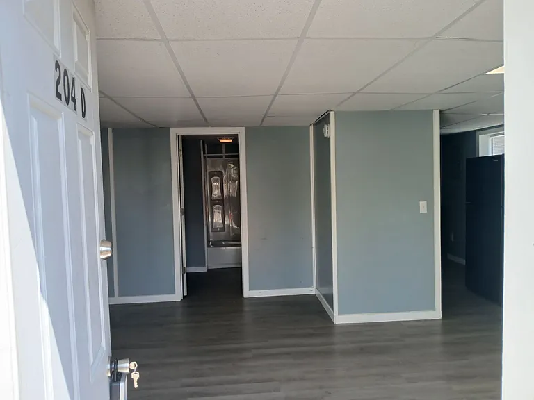 204 Britton Springs Rd #D — Photo 3