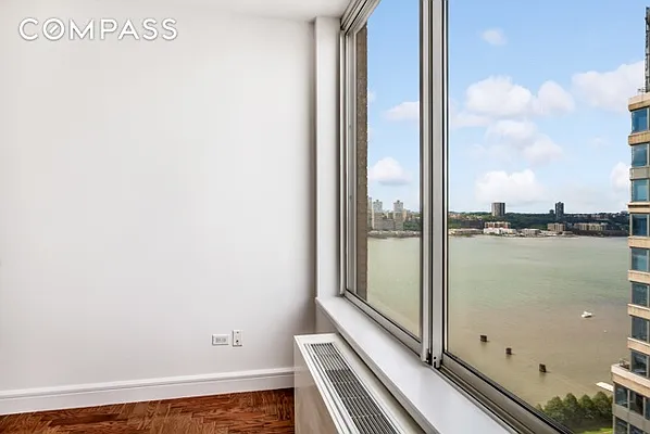 Sold by Compass | media 7
