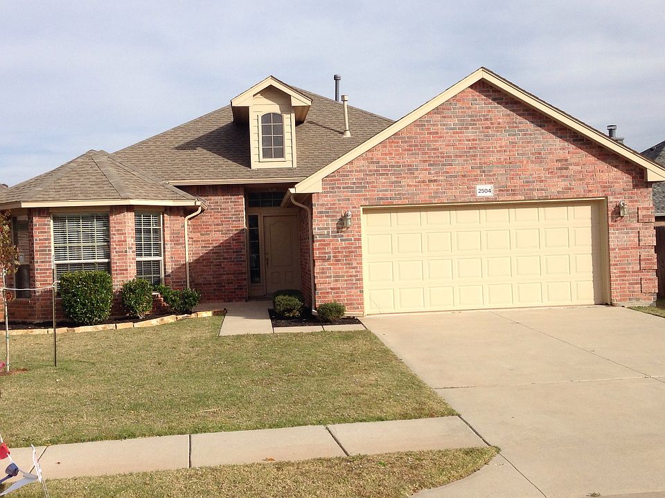 1st image of 2504 Chadsford Ln